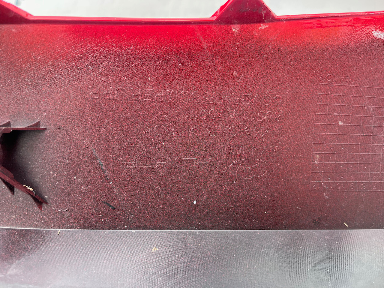 Hyundai Tucson Hybrid Premium Ultimate 2021-24 Front Bumper 4 Pdc Genuine [h514]