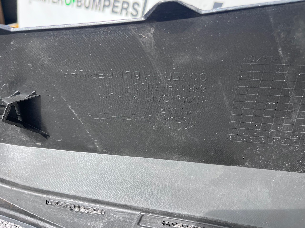 Hyundai Tucson Hybrid Premium 2021-2023 Front Bumper 4 Pdc Genuine [h545]