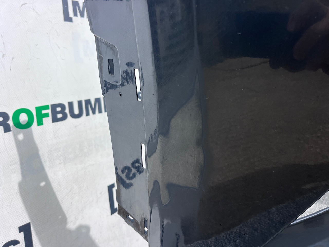 Hyundai Tucson Hybrid Premium 2021-2023 Front Bumper 4 Pdc Genuine [h545]