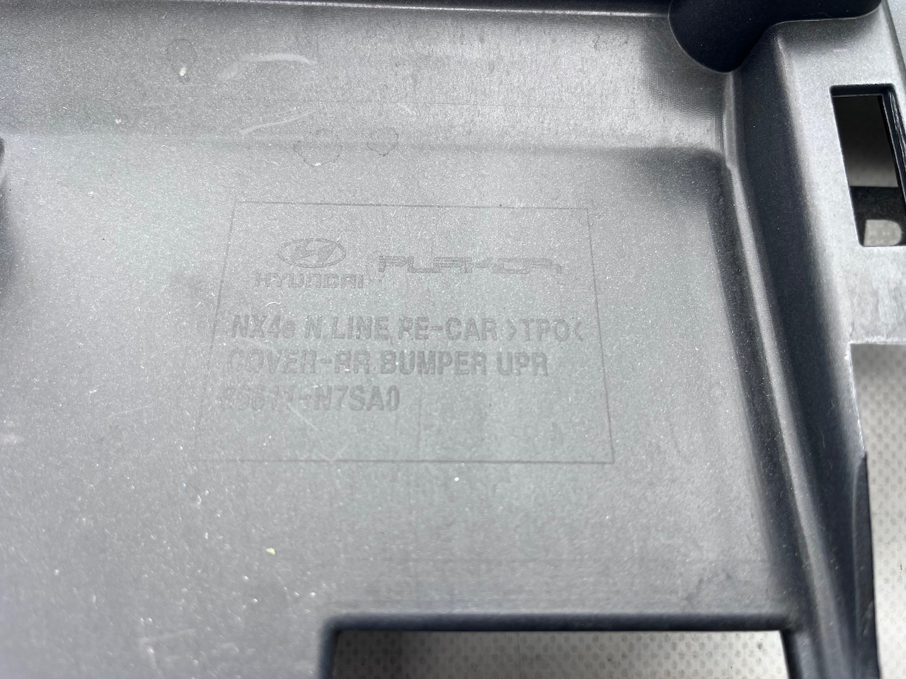 Hyundai Tucson N-line Hybrid Premium 2024-on Rear Bumper 4 Pdc Genuine [h550]