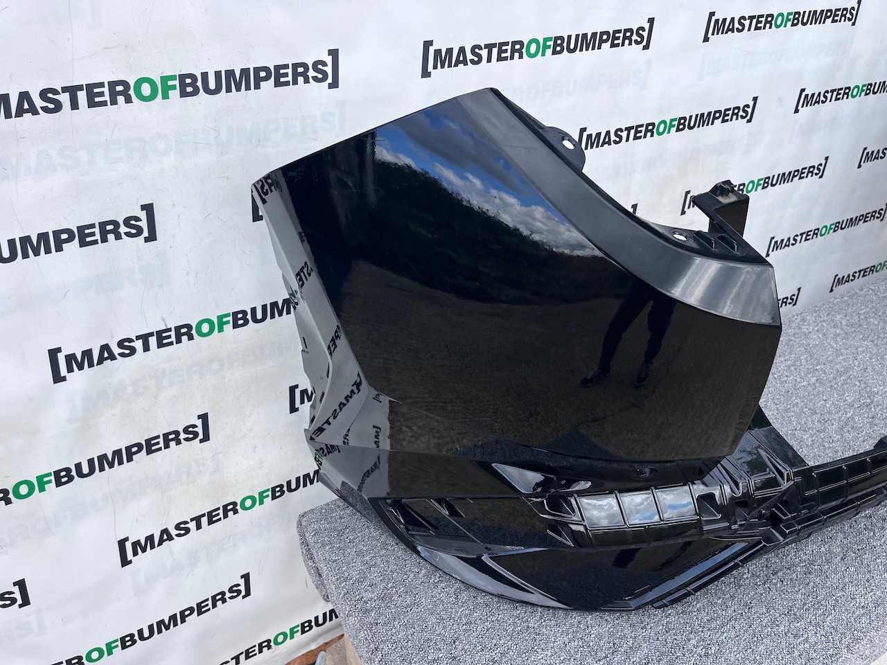 Hyundai Tucson N-line Hybrid Premium 2024-on Rear Bumper 4 Pdc Genuine [h550]