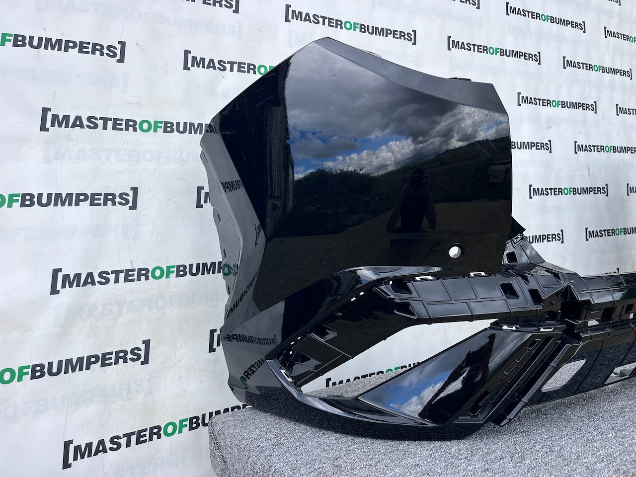 Hyundai Tucson N-line Hybrid Premium 2024-on Rear Bumper 4 Pdc Genuine [h550]