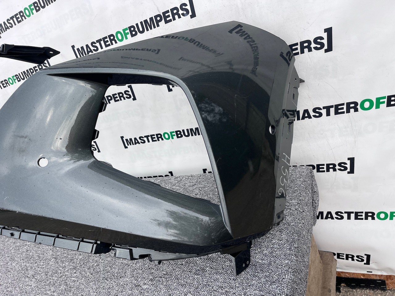 Hyundai Tucson Hybrid Se Premium 2021-2023 Front Bumper 6 Pdc Genuine [h556]