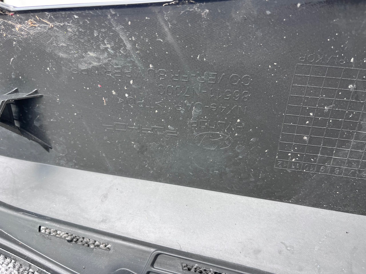 Hyundai Tucson Hybrid Se Premium 2021-2023 Front Bumper No Pdc Genuine [h558]