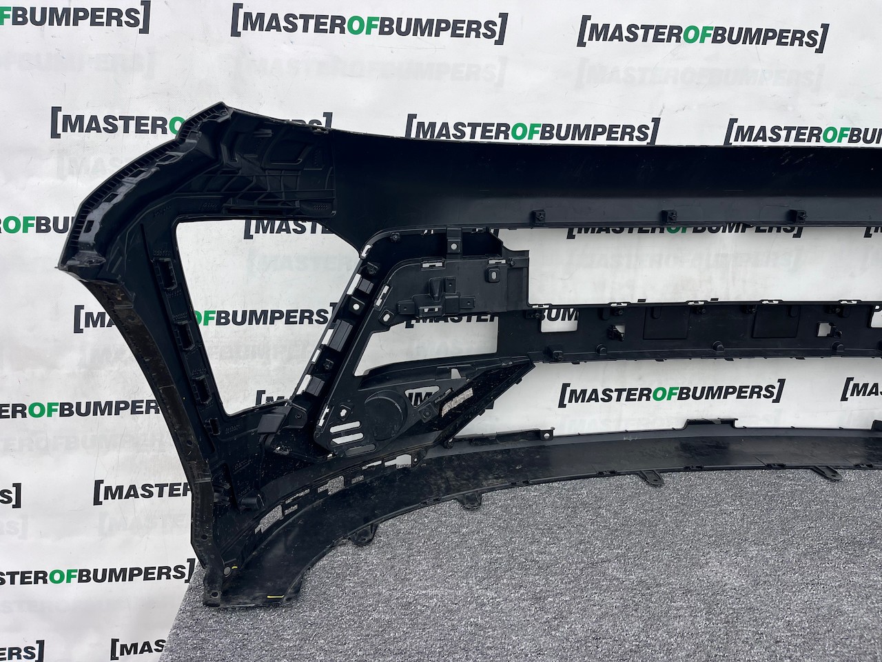 Hyundai Kona N-line Hatchback Mk2 2022-2026 Front Bumper 6 Pdc Genuine [h577]