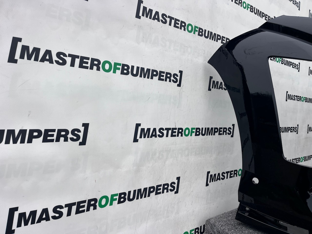 Hyundai Kona N-line Hatchback Mk2 2022-2026 Front Bumper 6 Pdc Genuine [h577]