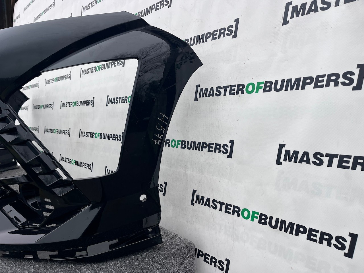 Hyundai Kona N-line Hatchback Mk2 2022-2026 Front Bumper 6 Pdc Genuine [h577]