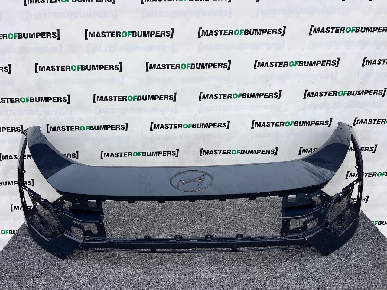 Hyundai Bayon Ultimate Hatchback 2024-2026 Front Bumper 4 Pdc Genuine [h583]