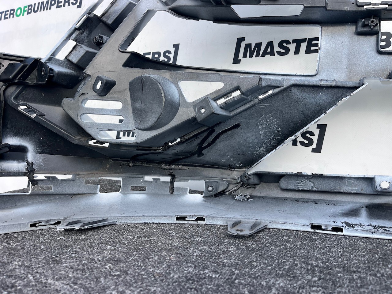 Hyundai Kona N-line Hatchback Mk2 2022-2026 Front Bumper 4 Pdc Genuine [h591]