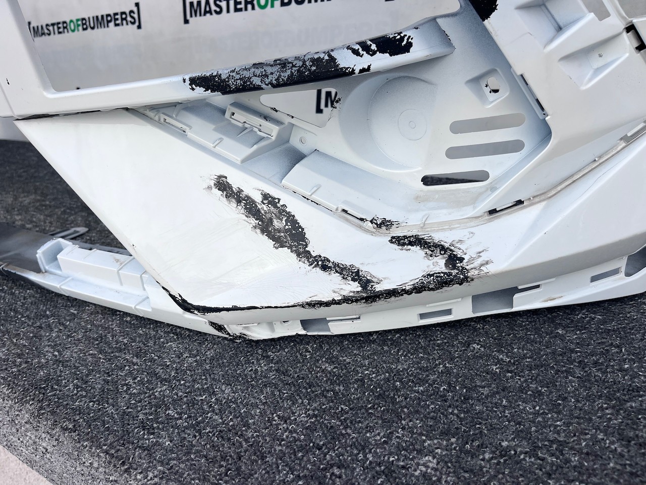 Hyundai Kona N-line Hatchback Mk2 2022-2026 Front Bumper 4 Pdc Genuine [h591]