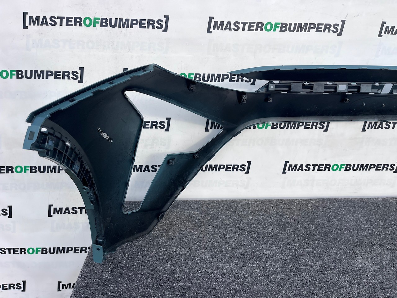 Hyundai Bayon Ultimate Hatchback 2021-2023 Front Bumper Genuine [h593]