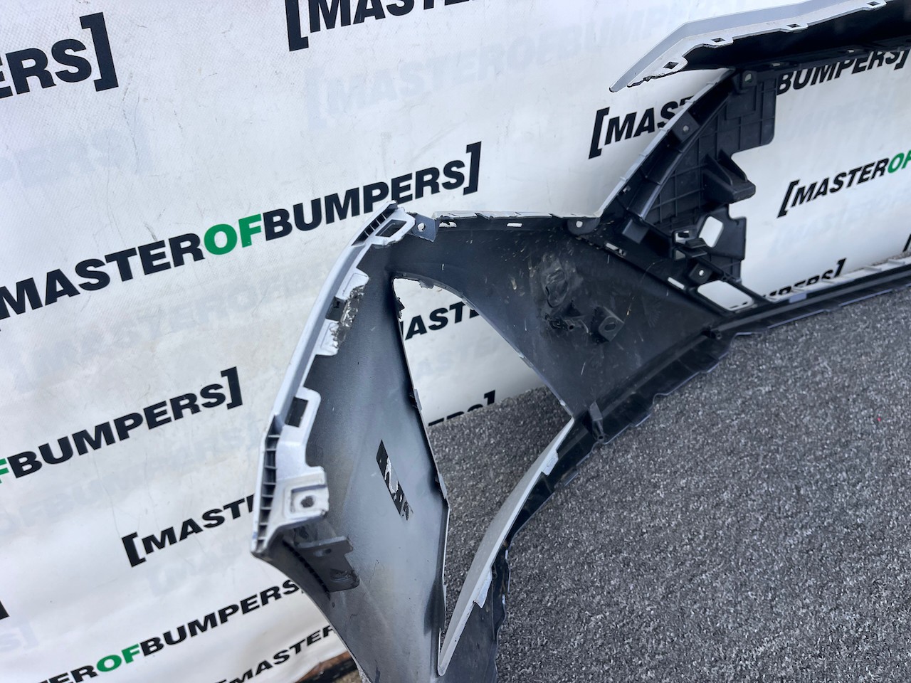 Hyundai I20 Ultimate Hatchback Mk3 Lift 2023-2026 Front Bumper Genuine [h511]