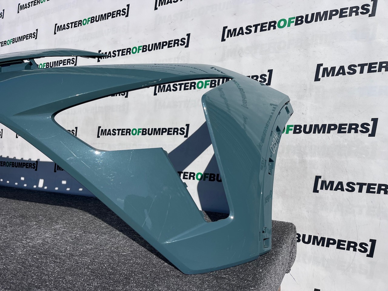 Hyundai Bayon Mhev Se Connect 2021-2024 Front Bumper Pdc Genuine [h600]