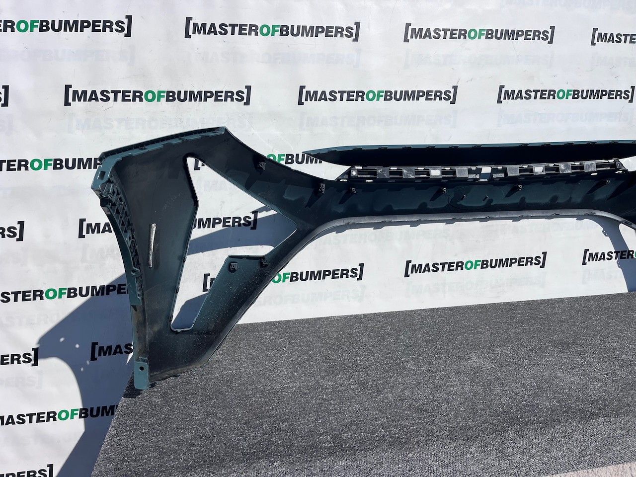 Hyundai Bayon Mhev Se Connect 2021-2024 Front Bumper Pdc Genuine [h600]