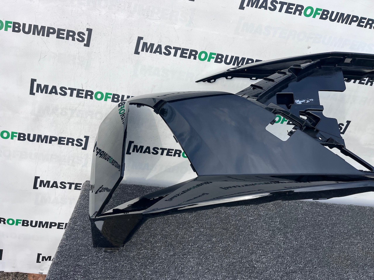 Hyundai I20 Ultimate Hatchback Mk3 Lift 2023-2026 Front Bumper Genuine [h608]