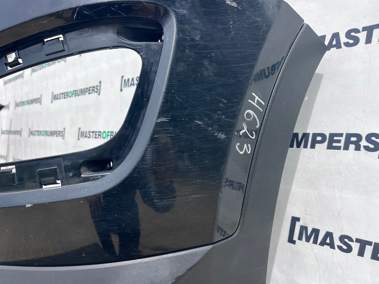 Hyundai Santa Fe Premium 2013-2015 Front Bumper Pdc Genuine [h623]