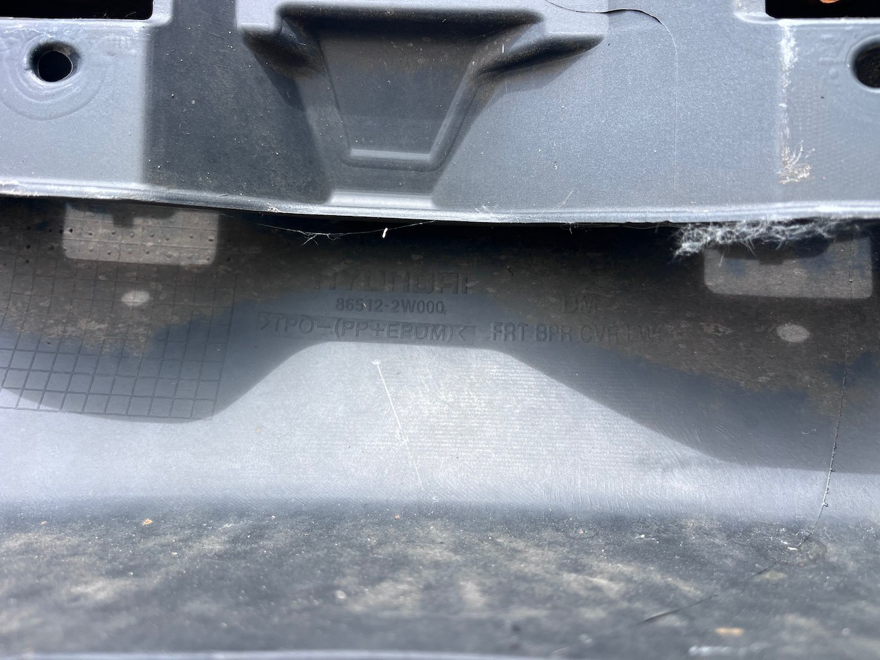Hyundai Santa Fe Premium 2013-2015 Front Bumper Pdc Genuine [h623]
