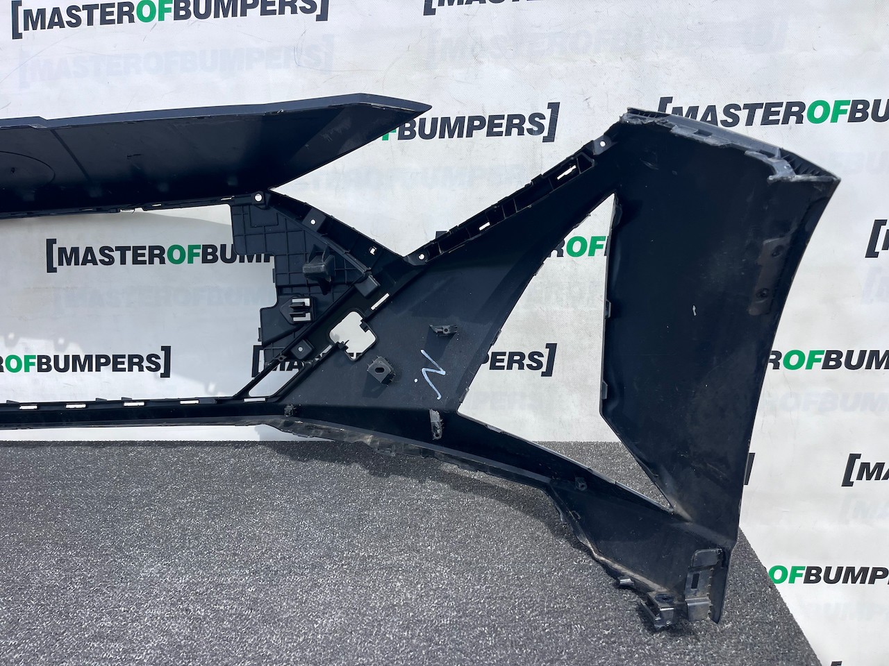 Hyundai I20 Ultimate Hatchback Mk3 Lift 2023-2026 Front Bumper Genuine [h621]