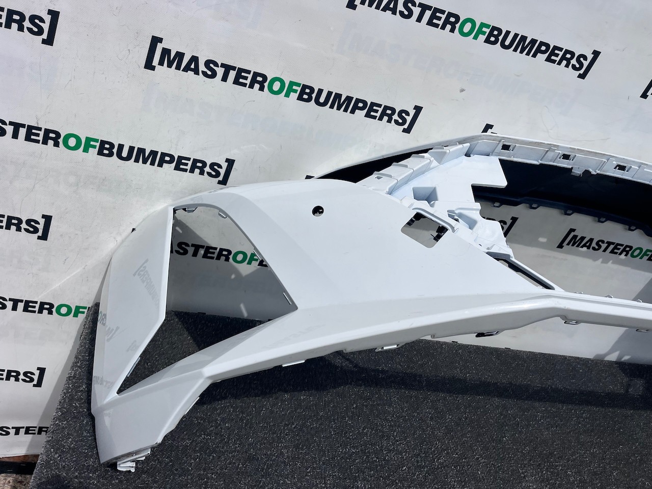 Hyundai I20 Ultimat Hatchback Mk3 Lift 2023-2026 Front Bumper Pdc Genuine [h622]