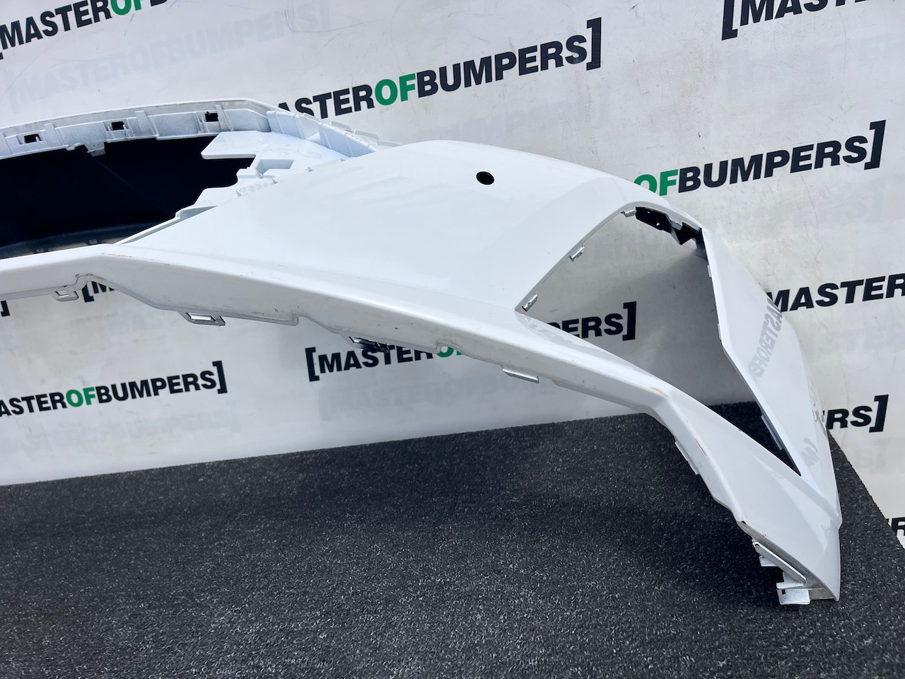 Hyundai I20 Ultimat Hatchback Mk3 Lift 2023-2026 Front Bumper Pdc Genuine [h622]