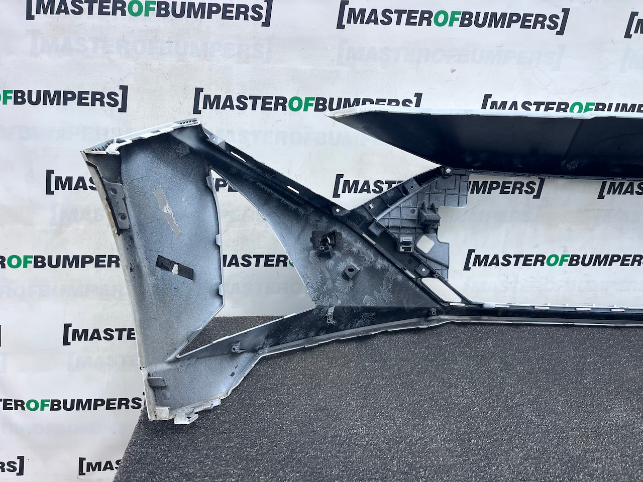 Hyundai I20 Ultimat Hatchback Mk3 Lift 2023-2026 Front Bumper Pdc Genuine [h622]
