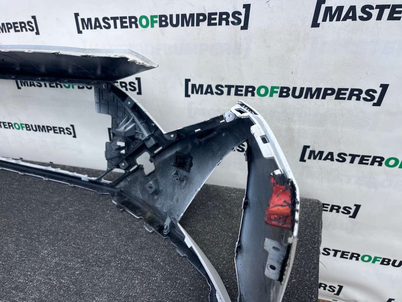 Hyundai I20 Ultimat Hatchback Mk3 Lift 2023-2026 Front Bumper Pdc Genuine [h622]
