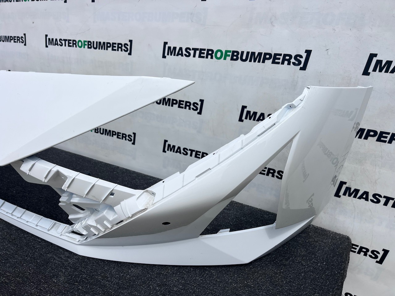 Hyundai I20 Ultimat Hatchback Mk3 Lift 2023-2026 Front Bumper Pdc Genuine [h622]