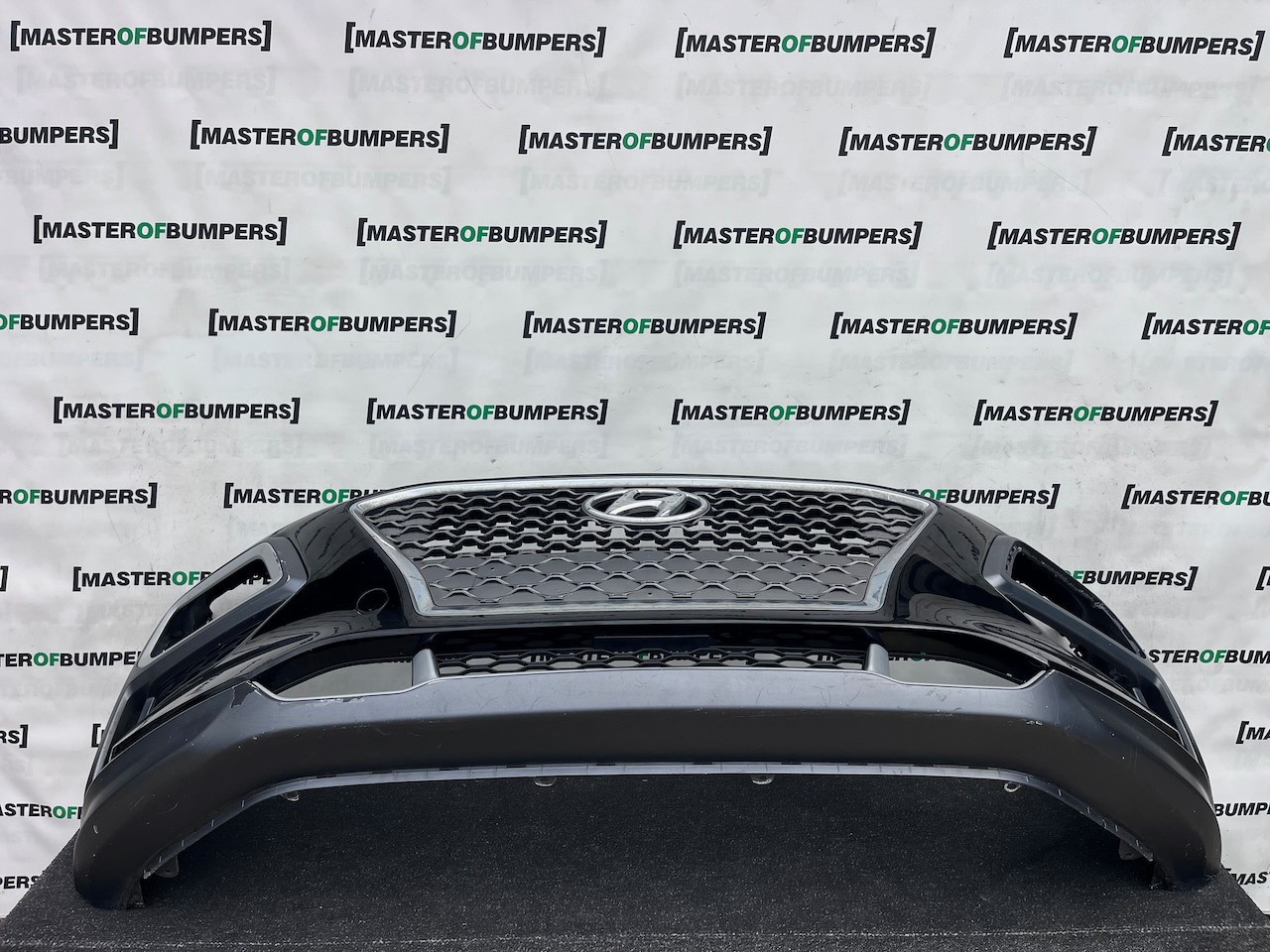 Hyundai Kona Se Hybrid Premium 2017-2020 Front Bumper Genuine [h630]