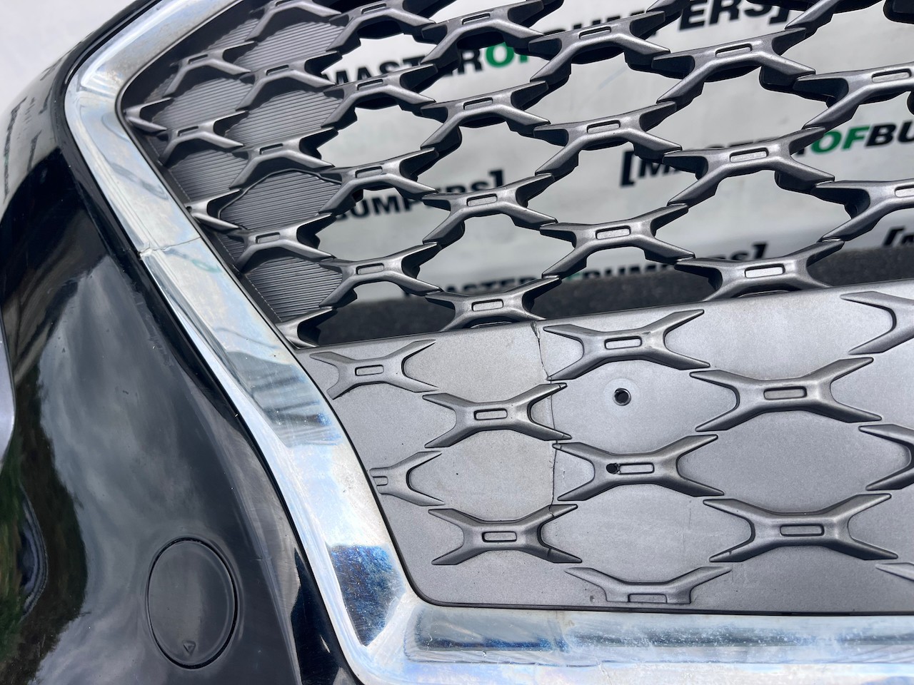 Hyundai Kona Se Hybrid Premium 2017-2020 Front Bumper Genuine [h630]