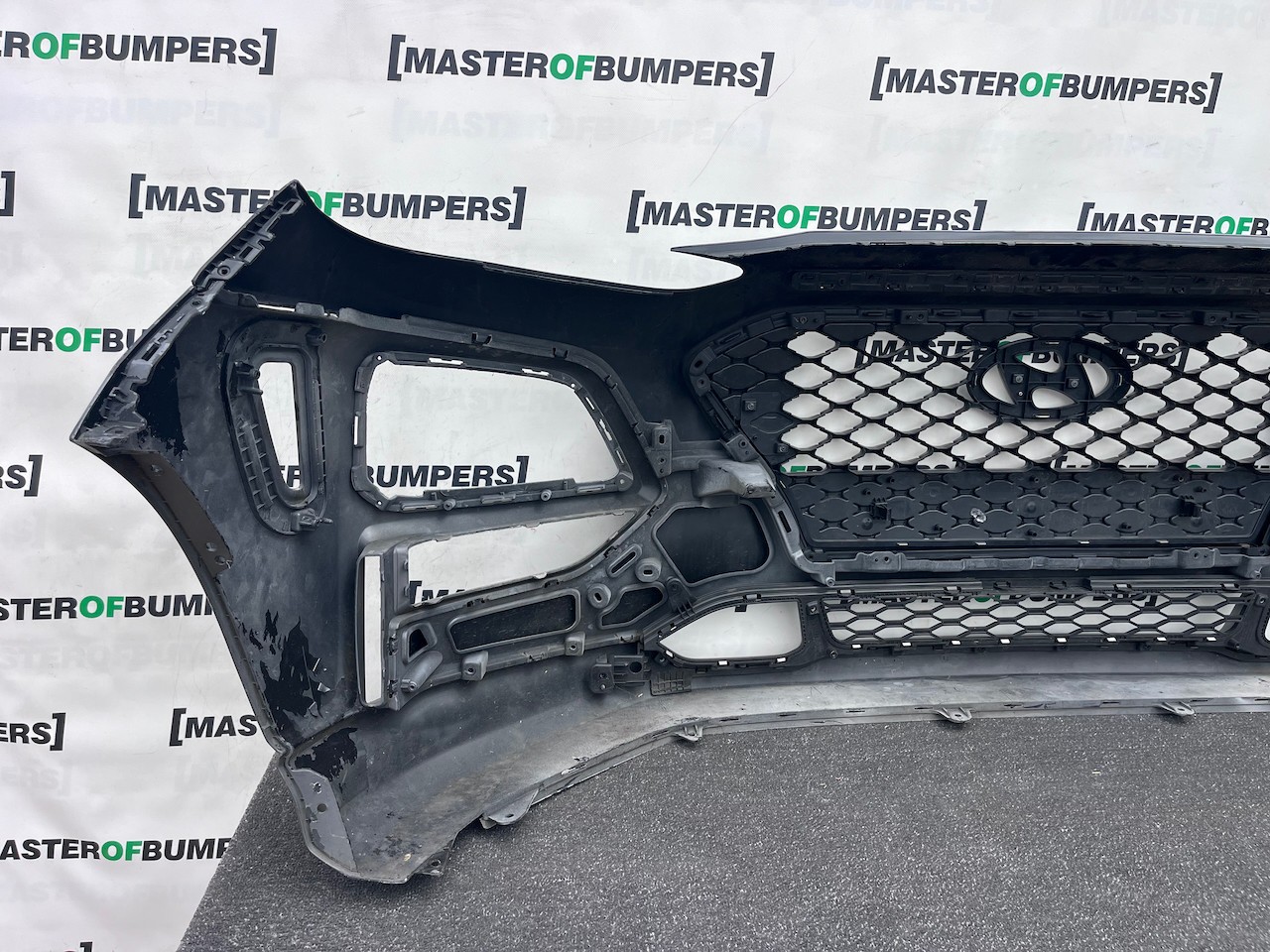 Hyundai Kona Se Hybrid Premium 2017-2020 Front Bumper Genuine [h630]