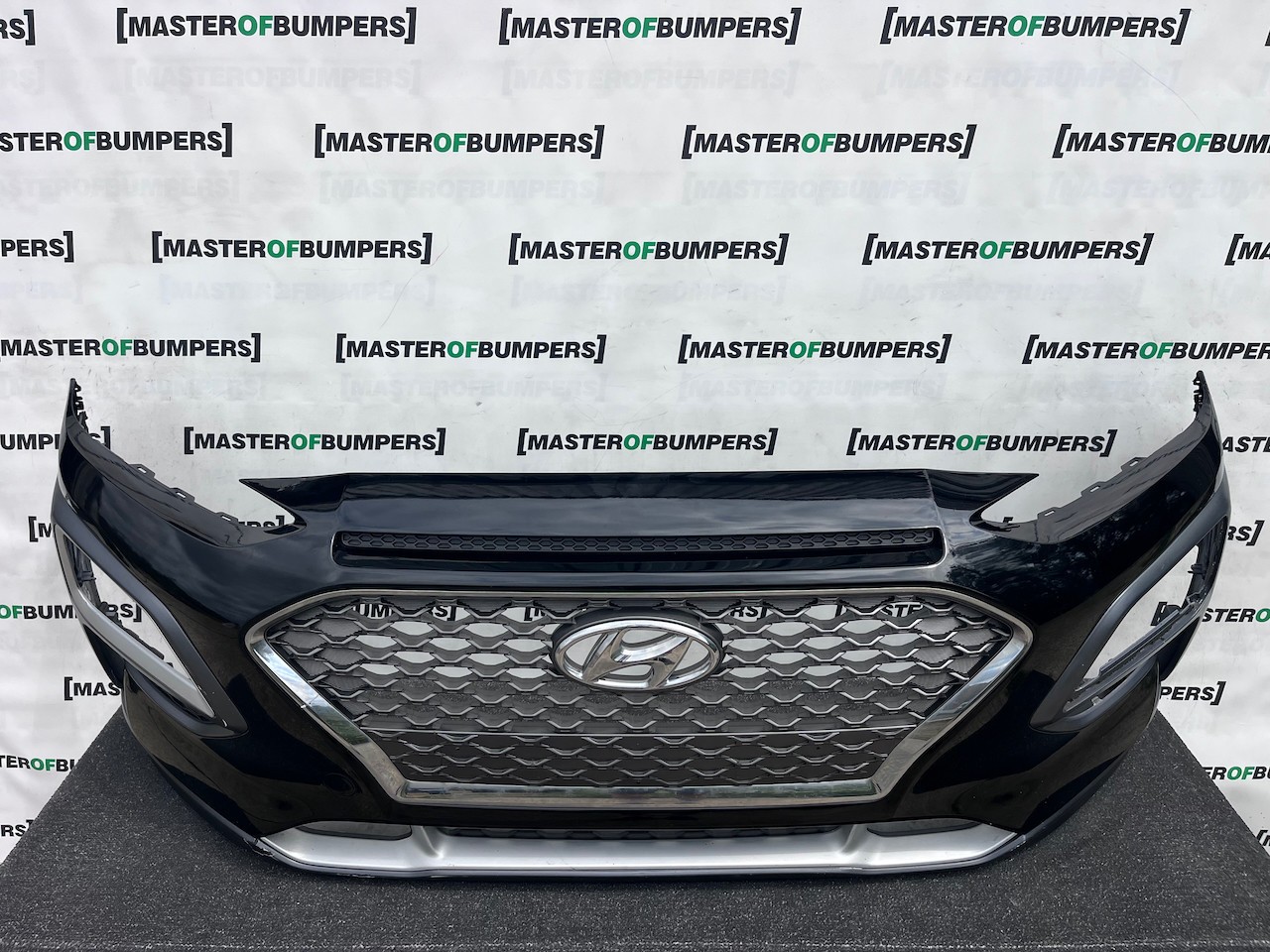 Hyundai Kona Se Hybrid Premium 2017-2020 Front Bumper Genuine [h630]