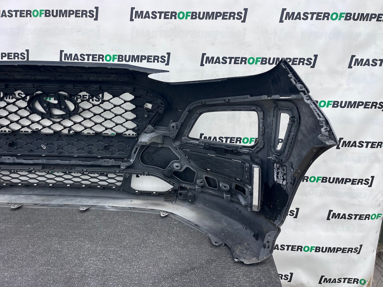 Hyundai Kona Se Hybrid Premium 2017-2020 Front Bumper Genuine [h630]