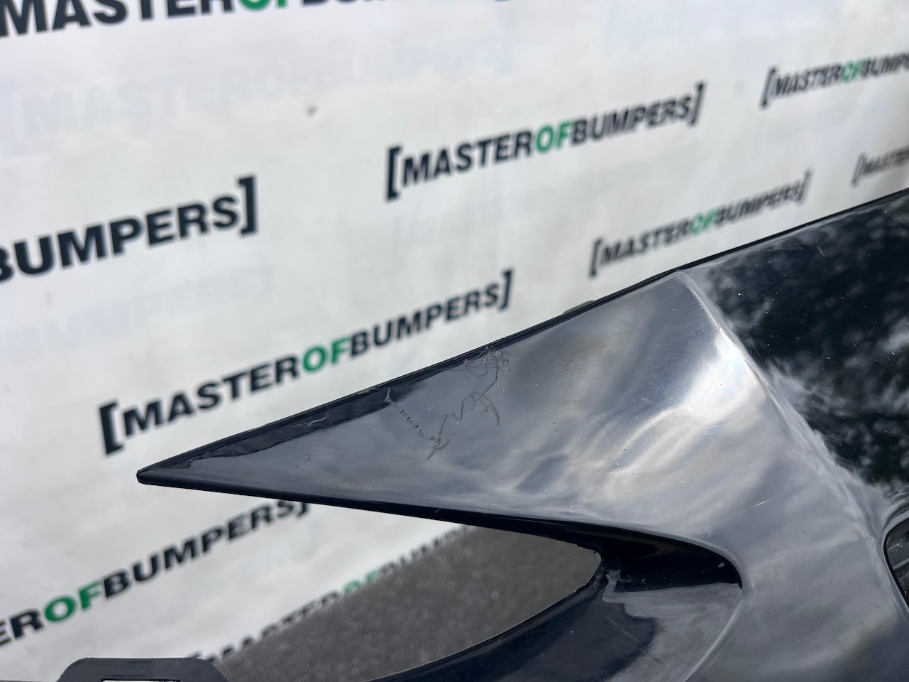 Hyundai Kona Se Hybrid Premium 2017-2020 Front Bumper Genuine [h630]