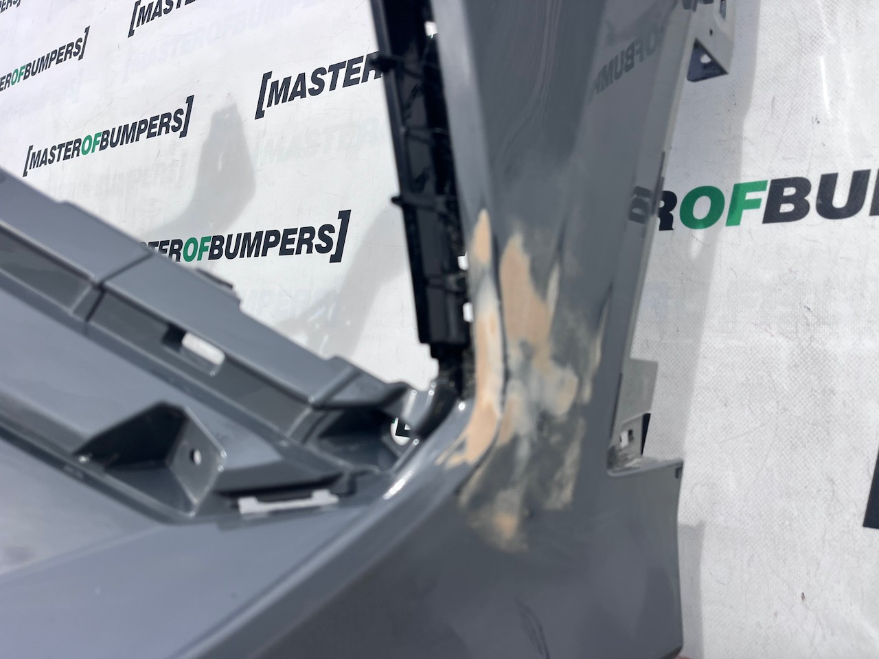 Hyundai Tucson N-line Hybrid Premium 2024-2027 Front Bumper 6 Pdc Genuine [h634]