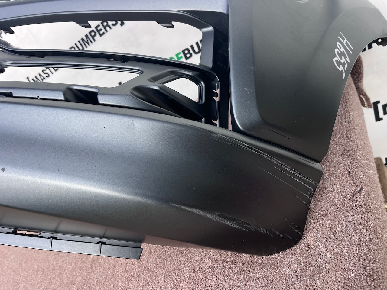 Hyundai Kona Se Hybrid Premium 2017-2020 Front Bumper Genuine [h655]