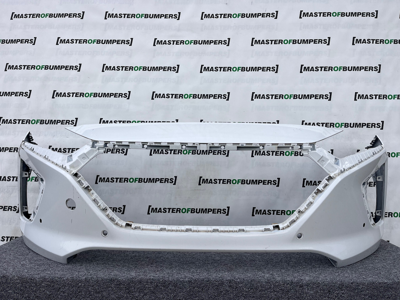 Hyundai Ioniq Hybrid Premium 2016-2019 Front Bumper 4 Pdc Genuine [h506]