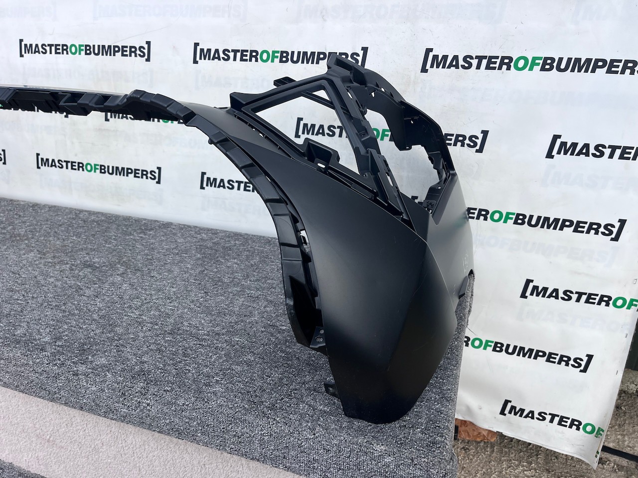 Hyundai Kona N-line Hatchback Mk2 2023-on Rear Bumper 4 Pdc Genuine [h567]