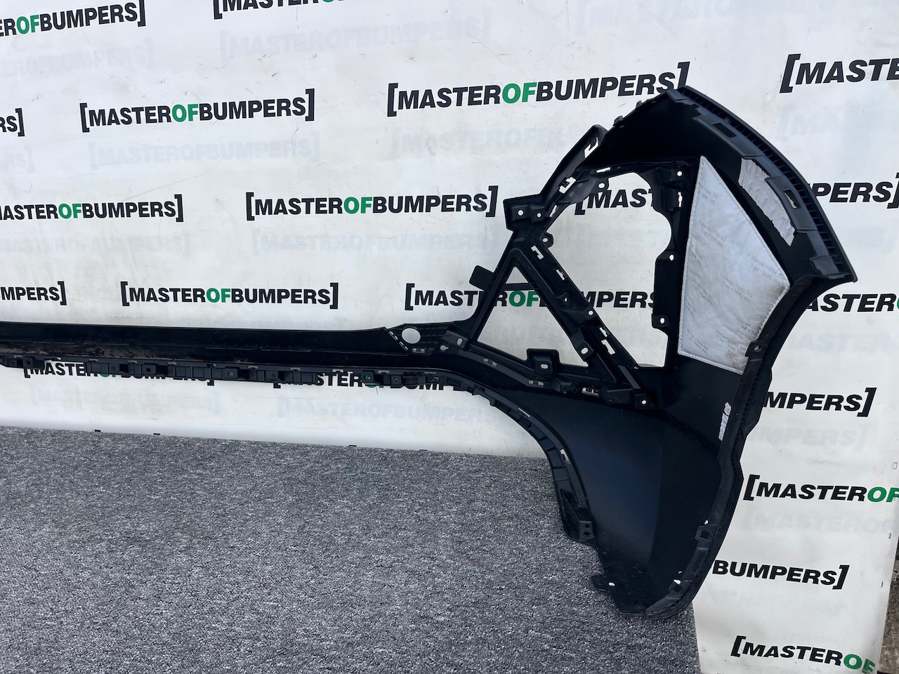 Hyundai Kona N-line Hatchback Mk2 2023-on Rear Bumper 4 Pdc Genuine [h567]