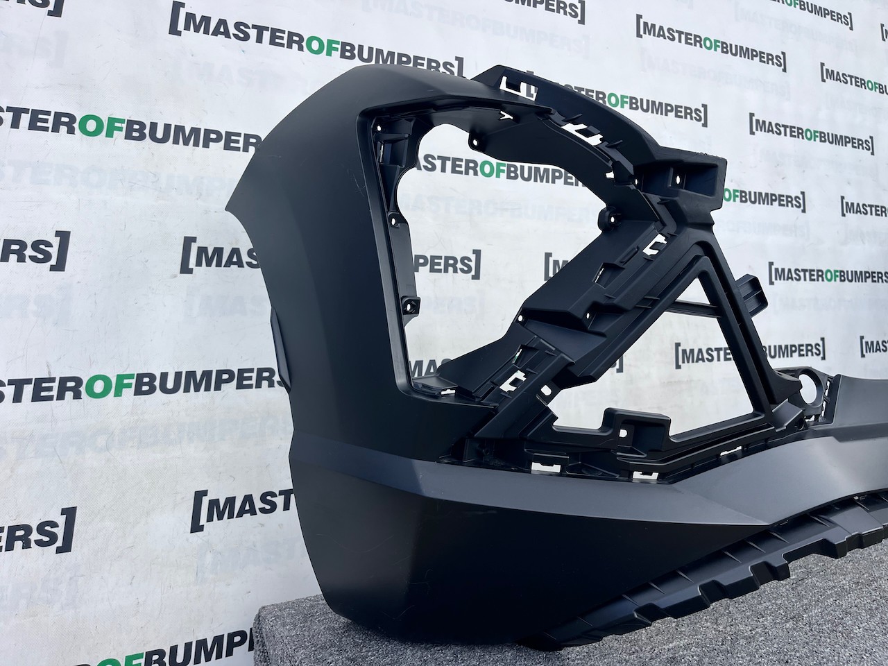 Hyundai Kona N-line Hatchback Mk2 2023-on Rear Bumper 4 Pdc Genuine [h567]