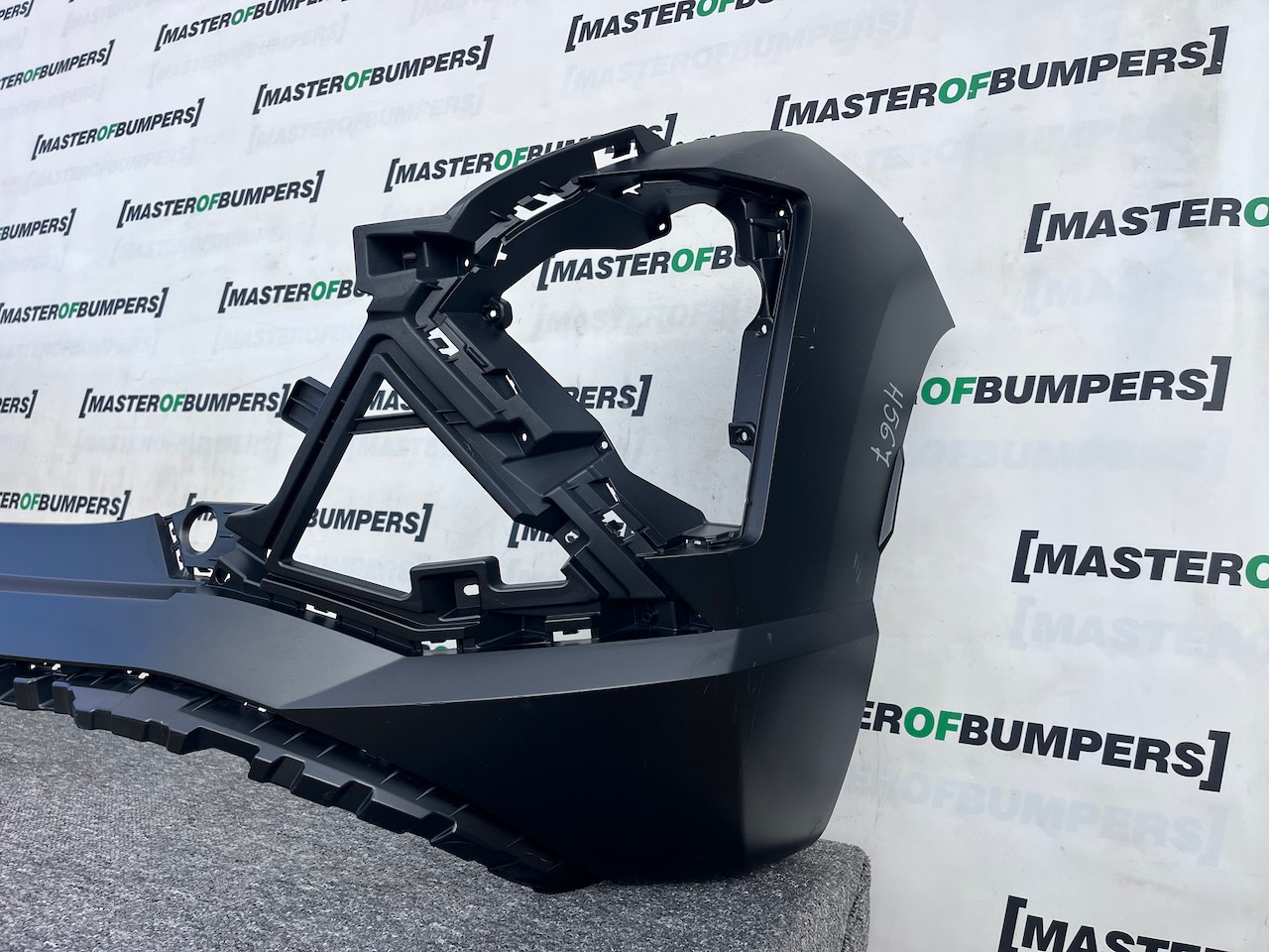 Hyundai Kona N-line Hatchback Mk2 2023-on Rear Bumper 4 Pdc Genuine [h567]