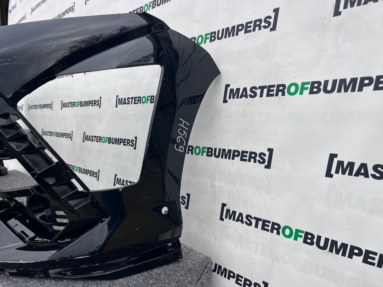 Hyundai Kona N-line Hatchback Mk2 2023-on Front Bumper 6 Pdc Genuine [h569]