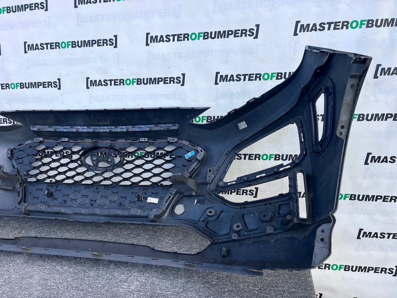 Hyundai Kona Se Hybrid Premium Hatchback 2017-2020 Front Bumper Genuine [h578]