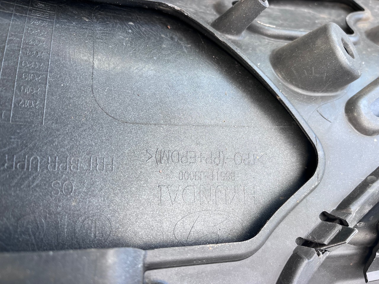 Hyundai Kona Se Hybrid Premium Hatchback 2017-2020 Front Bumper Genuine [h578]