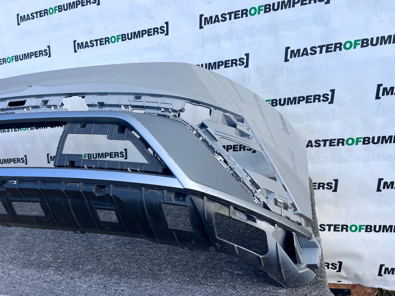 Hyundai Ioniq 5 Ultimate Hatchback Lift 2024-on Front Bumper Genuine [h578]