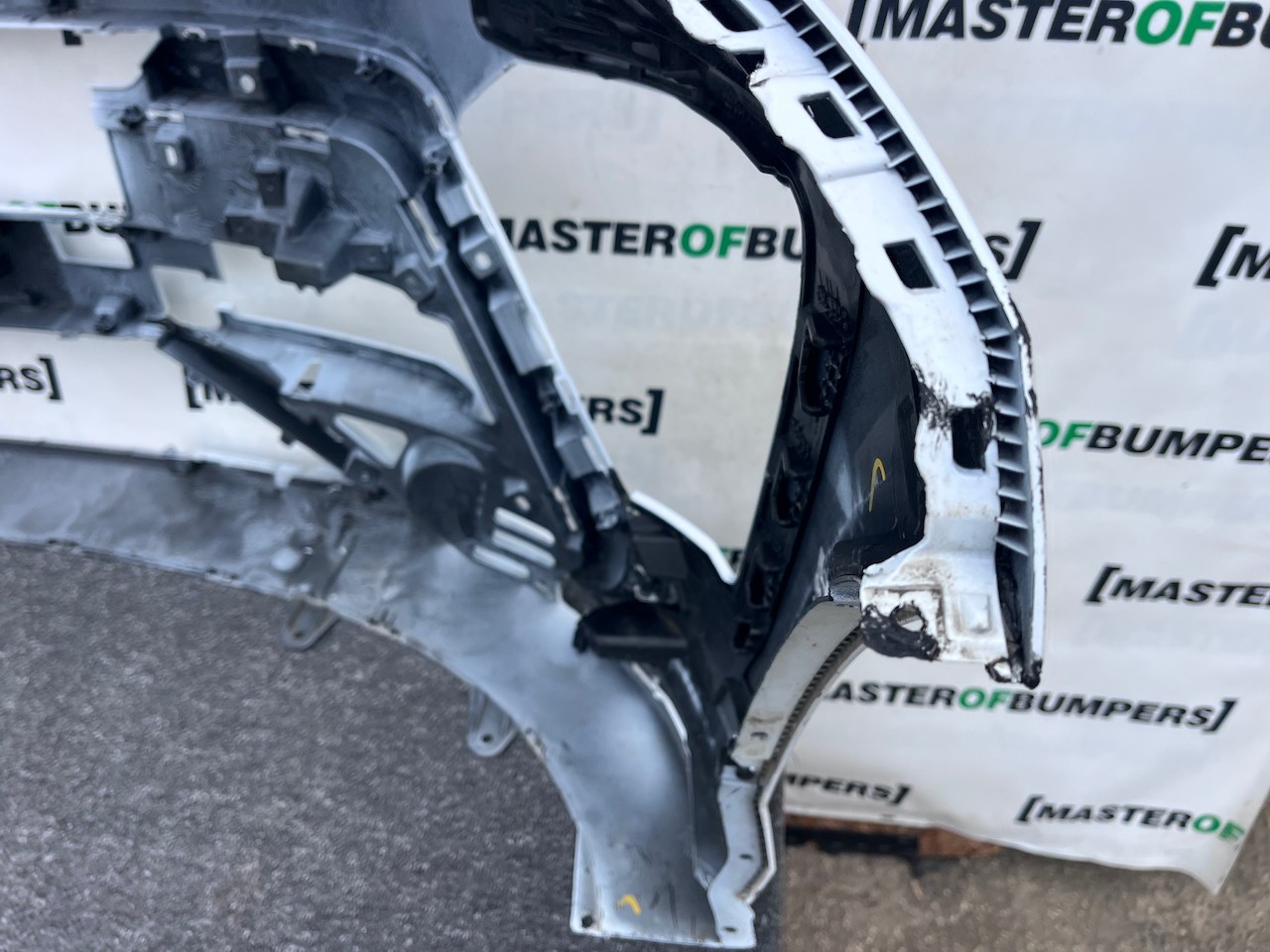 Hyundai Kona N-line Hatchback Mk2 2022-2026 Front Bumper 4 Pdc Genuine [h595]