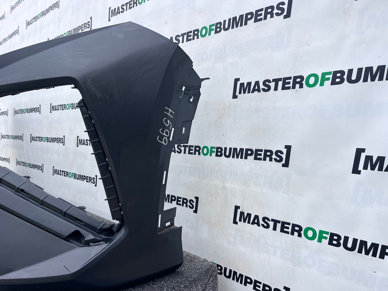 Hyundai Tucson N-line Hybrid Premium 2024-2026 Front Bumper Pdc Genuine [h599]