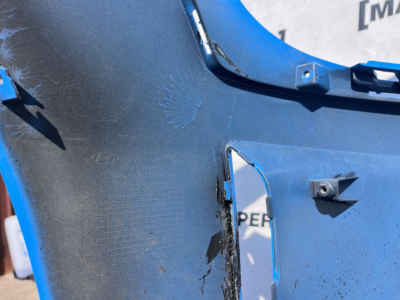 Hyundai Kona Ev Se Connect Lift 2021-2023 Front Bumper Pdc Genuine [h?00]