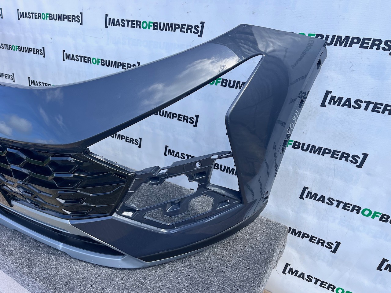 Hyundai Bayon N-line Hatchback Lift 2024-2026 Front Bumper Pdc Genuine [h603]