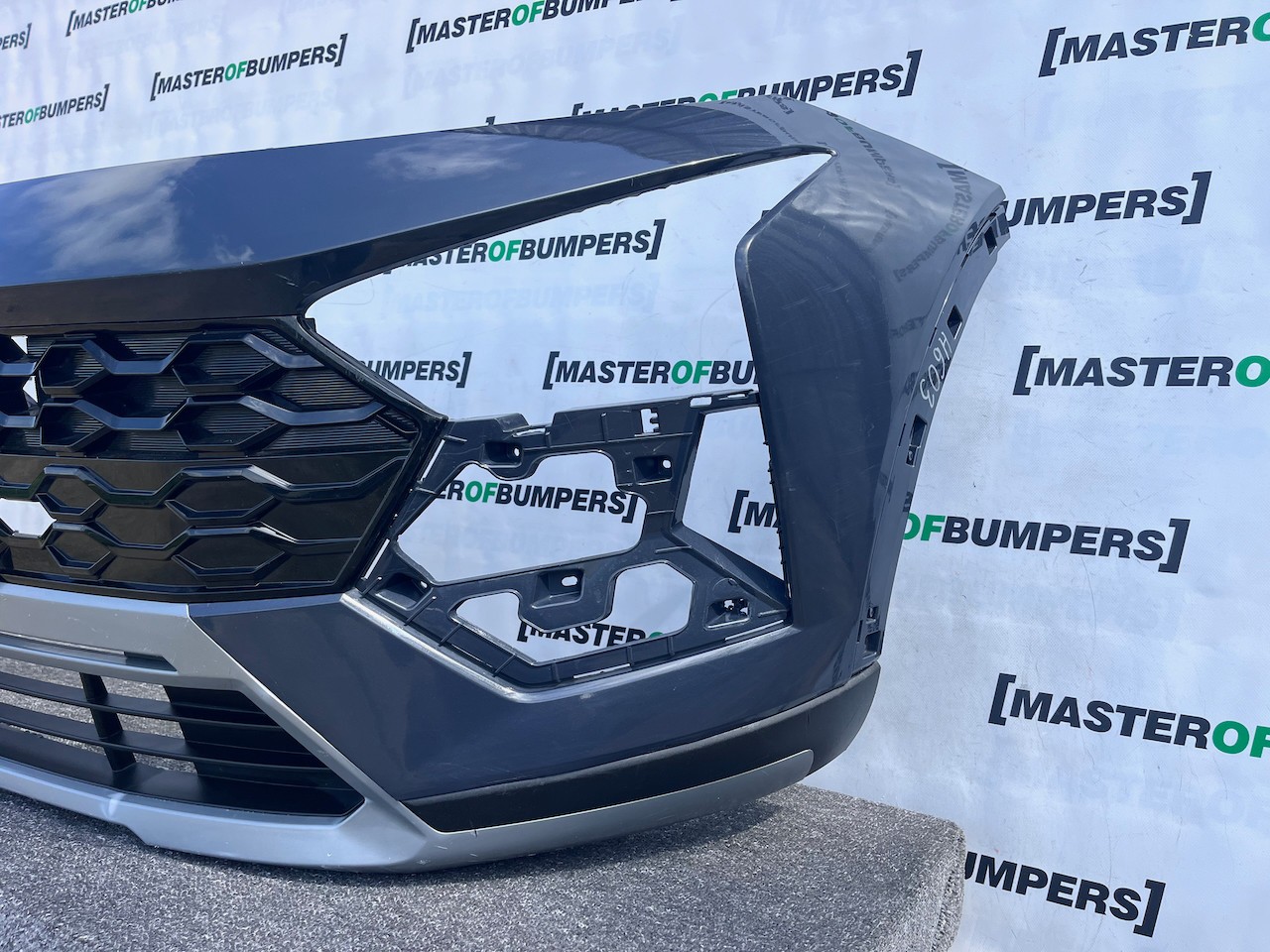 Hyundai Bayon N-line Hatchback Lift 2024-2026 Front Bumper Pdc Genuine [h603]