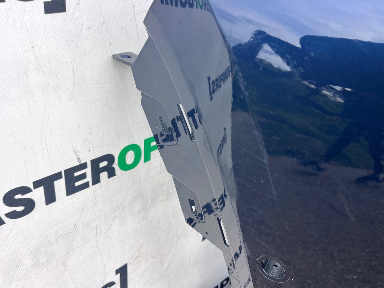 Hyundai Tucson Hybrid Premium Ultimate 2024-on Front Bumper 6 Pdc Genuine [h606]